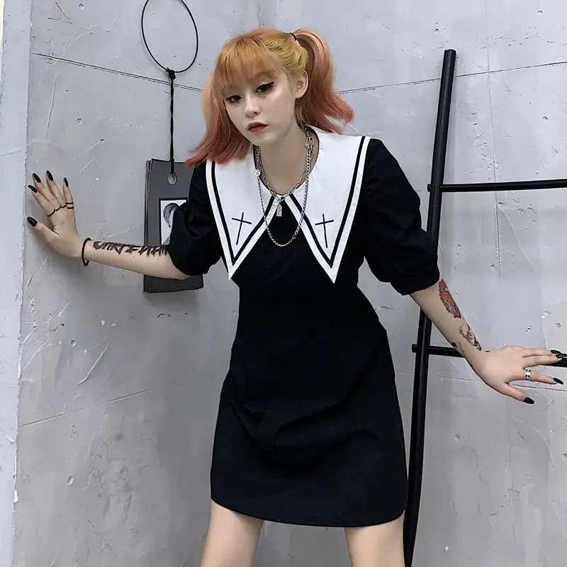 New Japanese Summer College Style Dark Girl Dress Sailor Collar Splice Vintage Retro Faith Embroidery Harajuku Sweety Thin Dress
New Japanese Summer College Style Dark Girl Dress Sailor Collar Splice Vintage Retro Faith Embroidery Harajuku Sweety Thin Dress