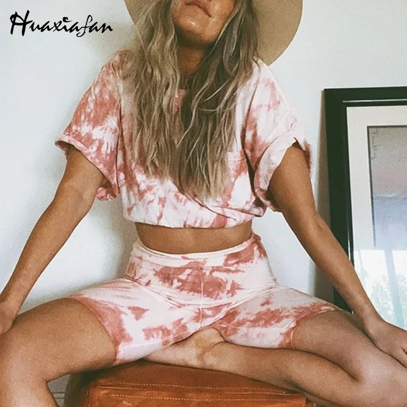 Huaxiafan Print 2 Pieces Sets Suits Sports Women Summer Casual Ladies Top and Shorts Suits Sets Female Loose 2020 New Fashion
Huaxiafan Print 2 Pieces Sets Suits Sports Women Summer Casual Ladies Top and Shorts Suits Sets Female Loose 2020 New Fashion