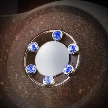 6 Pcs Crystal Car Styling Air Condition Vent Outlet Ring Cover Sticker Diamond Decorative Mini Car Interior Decorations
6 Pcs Crystal Car Styling Air Condition Vent Outlet Ring Cover Sticker Diamond Decorative Mini Car Interior Decorations