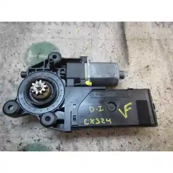 WINDOW MOTOR FRONT LEFT RENAULT MEGANE III SALOON 5 P 0130822479 807315510R 25 PINS + 5 PINS
WINDOW MOTOR FRONT LEFT RENAULT MEGANE III SALOON 5 P 0130822479 807315510R 25 PINS + 5 PINS