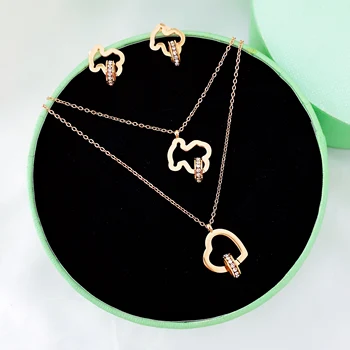 Hot 316L Luxury Brand Spain Bear Colorful Metal Chain Moon And Hand Pendants Exquisite Necklace Jewelry For Women 
Hot 316L Luxury Brand Spain Bear Colorful Metal Chain Moon And Hand Pendants Exquisite Necklace Jewelry For Women