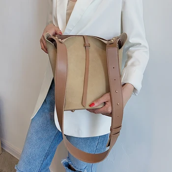 Vintage Fashion Female Tote bag New Quality Scrub Leather Women's Designer Bucket bag Ins Wide Strap Shoulder Messenger Bag
Vintage Fashion Female Tote bag New Quality Scrub Leather Women's Designer Bucket bag Ins Wide Strap Shoulder Messenger Bag