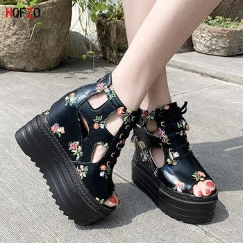 HQFZO 2020 Fashion Super High Heels Sandals Wedges Zip Flower Women Summer Platform Sandalet Flower Print Female Shoes Black
HQFZO 2020 Fashion Super High Heels Sandals Wedges Zip Flower Women Summer Platform Sandalet Flower Print Female Shoes Black