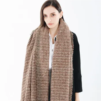 New fashion thousand bird autumn and winter students set up a warm imitation cashmere scarf 
New fashion thousand bird autumn and winter students set up a warm imitation cashmere scarf