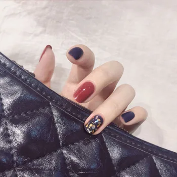 24Pcs Full Cover square press on nails Purple Gold Foil Bride fartificial nails Wearable Detachable fake short nails with glue
24Pcs Full Cover square press on nails Purple Gold Foil Bride fartificial nails Wearable Detachable fake short nails with glue