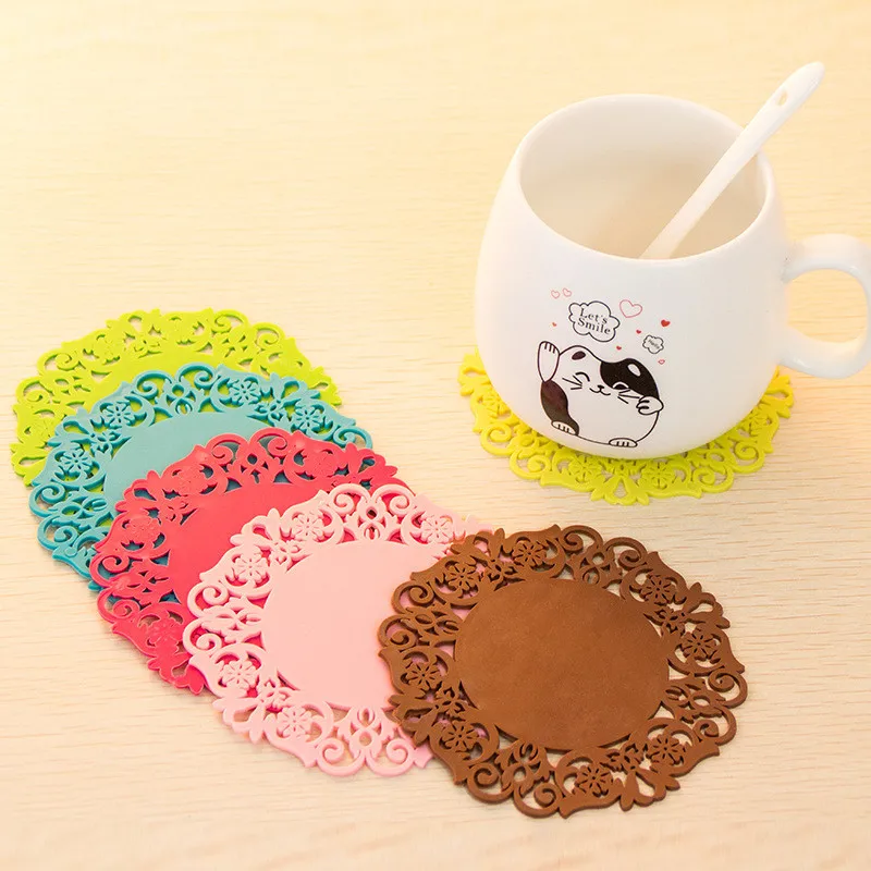 1 pc Cup Mat Silicone Coaster Anti-slip Coffee Tea Mats Pad Lace Flower Hollow Doilies Table Placemat Simple Kitchen Accessories
1 pc Cup Mat Silicone Coaster Anti-slip Coffee Tea Mats Pad Lace Flower Hollow Doilies Table Placemat Simple Kitchen Accessories