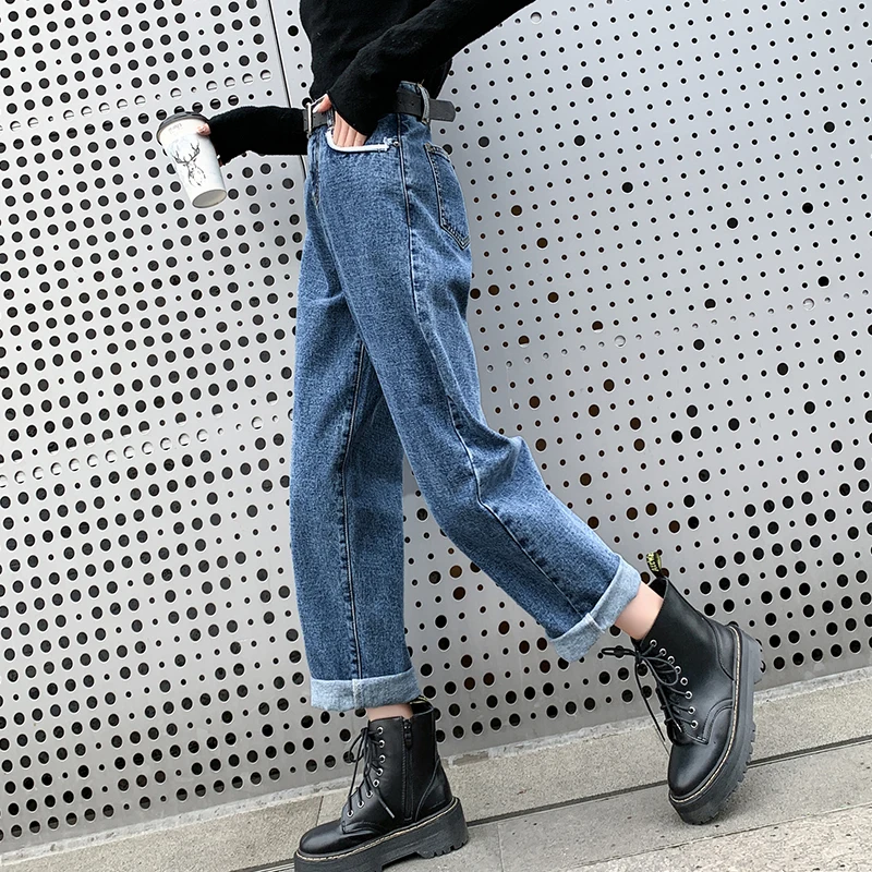 Fashion Women Spring Summer Women Ankle-length Pants Solid Cotton Retro Style Denim Loose Harem Pants blue Elastic Waist Jeans
Fashion Women Spring Summer Women Ankle-length Pants Solid Cotton Retro Style Denim Loose Harem Pants blue Elastic Waist Jeans