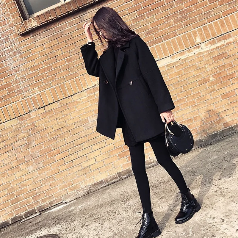 New Autumn Winter Women Coat Plus Size Fashion Turn-Down Collar Solid Loose Woolen Blends Coat For Women Larger BLACK Outerwear
New Autumn Winter Women Coat Plus Size Fashion Turn-Down Collar Solid Loose Woolen Blends Coat For Women Larger BLACK Outerwear