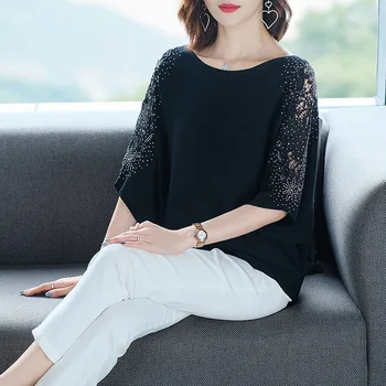 New solid color round neck five-point sleeves hollow diamond-studded knitted T-shirt women gray
New solid color round neck five-point sleeves hollow diamond-studded knitted T-shirt women gray