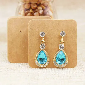 100pcs 2018 Diy blank stud/drop earring packing card white/kraft/black cardboard small cute earring products package card 5*5cm
100pcs 2018 Diy blank stud/drop earring packing card white/kraft/black cardboard small cute earring products package card 5*5cm