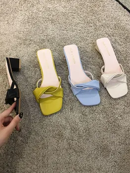 Women's shoes slippers outdoor 2020 summer new fashion open-toe chunky heeled heel shoes
Women's shoes slippers outdoor 2020 summer new fashion open-toe chunky heeled heel shoes