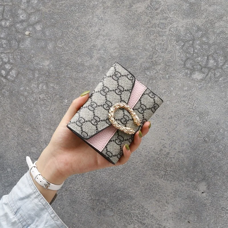 Women's Wallet Short Fashion New 2020 Ladies Luxury Snake Card Holder Purse Coin Pocket Cash Clutch Vintage Wallets Female
Women's Wallet Short Fashion New 2020 Ladies Luxury Snake Card Holder Purse Coin Pocket Cash Clutch Vintage Wallets Female