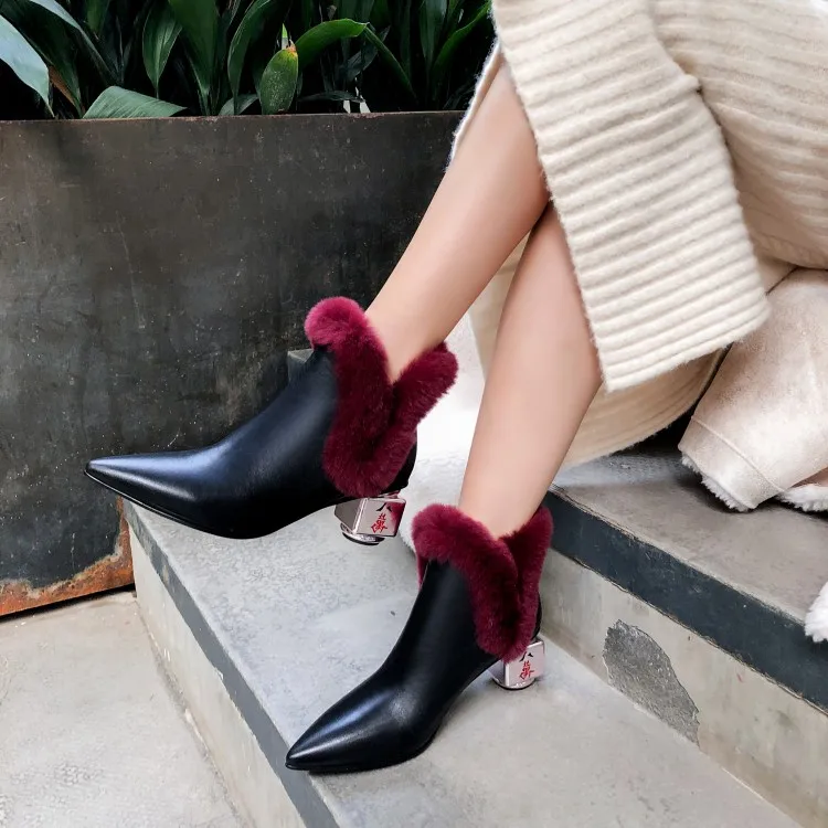 Top Quality 2019 Autumn Luxury Genuine Leather Retro Ankle Nature Fur Boots Booties Designers Women Woman High Heels Wearing
Top Quality 2019 Autumn Luxury Genuine Leather Retro Ankle Nature Fur Boots Booties Designers Women Woman High Heels Wearing