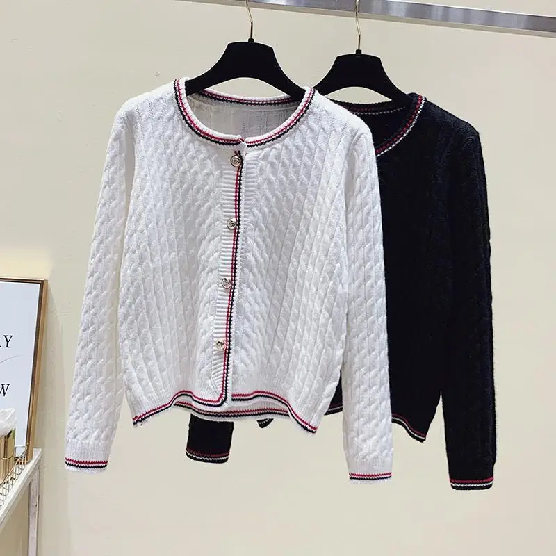 Short Knitted Cardigan Women's Sweater Coat All-match Graceful Spring and Autumn New Style Women's Knitted Wear
Short Knitted Cardigan Women's Sweater Coat All-match Graceful Spring and Autumn New Style Women's Knitted Wear
