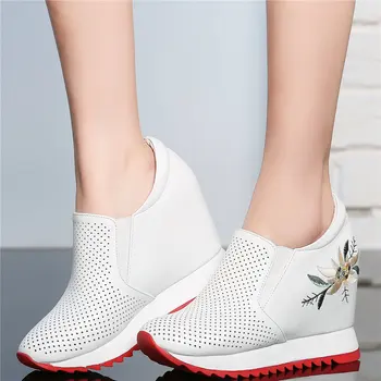 Fashion Sneakers Women Genuine Leather Wedges High Heel Ankle Boots Female Breathable Punk Trainers Embroider Flower Pumps Shoes
Fashion Sneakers Women Genuine Leather Wedges High Heel Ankle Boots Female Breathable Punk Trainers Embroider Flower Pumps Shoes