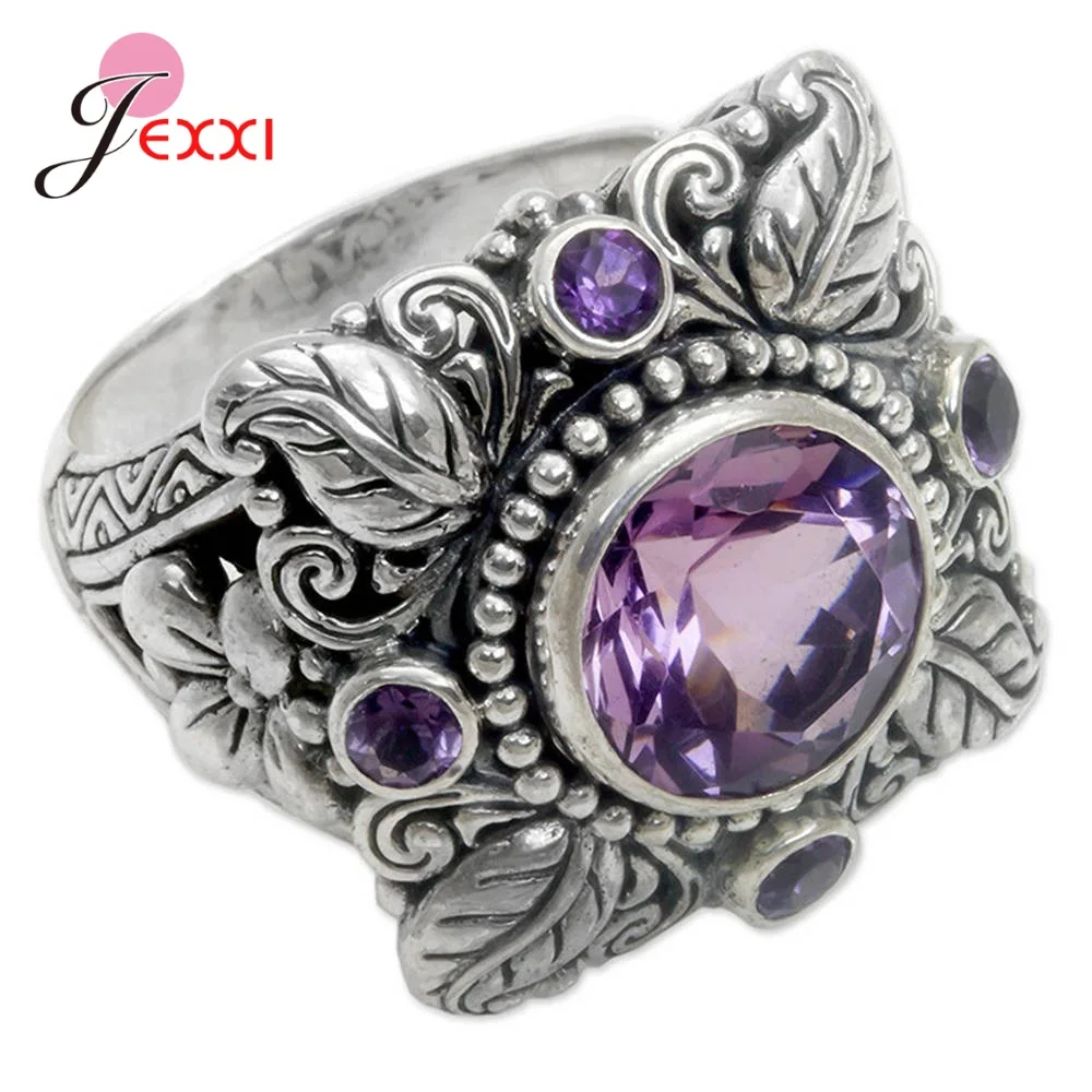 Фото Женское кольцо из серебра 925 пробы с крупным фиолетовым - купить