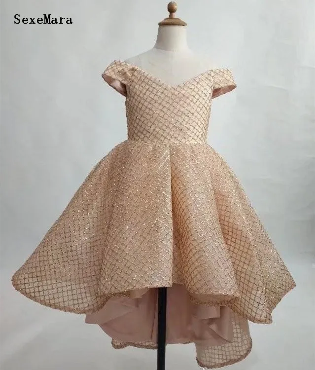 Off Shoulder Gold Baby Girls Dresses Zipper Back Beautiful Flower Girl Dress Kids Birthday Gown Size 12M 18M 24M
Off Shoulder Gold Baby Girls Dresses Zipper Back Beautiful Flower Girl Dress Kids Birthday Gown Size 12M 18M 24M