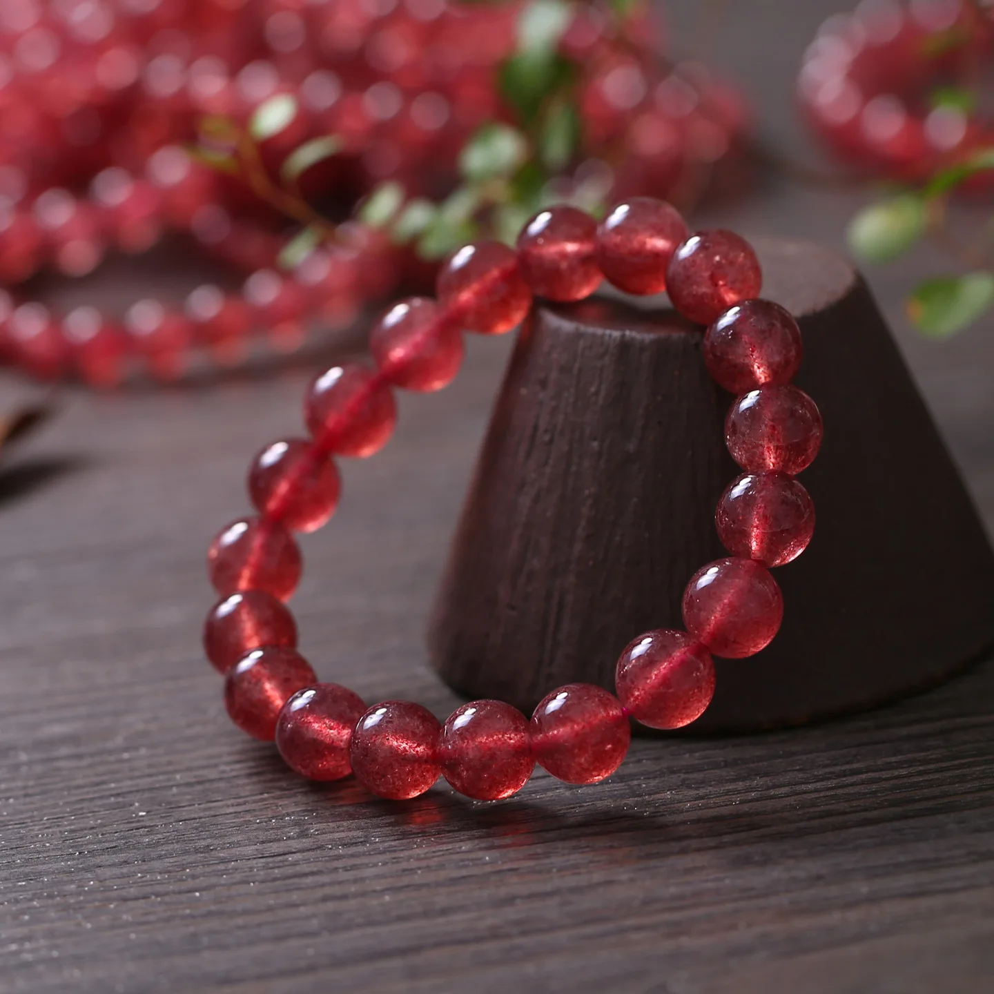 5A Class Natural Russia Strawberry Crystal Bracelets qiang wei jing Bracelets for a Girlfriend Birthday Gift
5A Class Natural Russia Strawberry Crystal Bracelets qiang wei jing Bracelets for a Girlfriend Birthday Gift