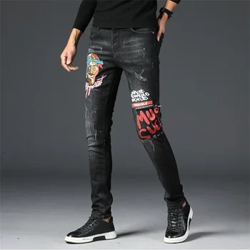 QIBA Brand Men jeans Embroidery Print Jeans Patches Destroyed Hole Taped Slim Fit Denim Scratched High Quality pants men #9137
QIBA Brand Men jeans Embroidery Print Jeans Patches Destroyed Hole Taped Slim Fit Denim Scratched High Quality pants men #9137