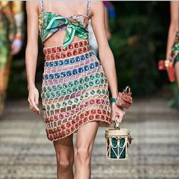 Europe and the United States Show 2020 Spring and Summer New Women's Heavy Hand Book Baht Color Wild Mini High Waist Skirt
Europe and the United States Show 2020 Spring and Summer New Women's Heavy Hand Book Baht Color Wild Mini High Waist Skirt