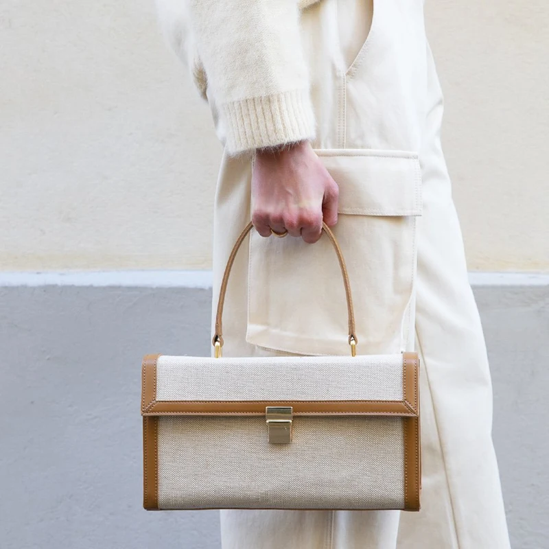 2019 Niche Retro Temperament Canvas Handbag Bag New Simple Stitching Shoulder Messenger Bag
2019 Niche Retro Temperament Canvas Handbag Bag New Simple Stitching Shoulder Messenger Bag