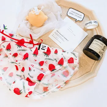 Women's Panties Sweet bow Cute Fruit Cartoon Printed lovely hot Transparent Mesh Sexy Lace Breifs lingerie Women's Underwear 
Women's Panties Sweet bow Cute Fruit Cartoon Printed lovely hot Transparent Mesh Sexy Lace Breifs lingerie Women's Underwear