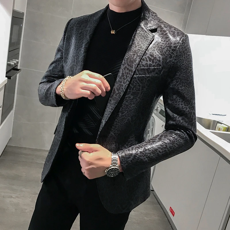Autumn Leopard Print Mens Blazer Skin Suit Jacket Leather Stage Costumes For Singers Loose Coat Blaser Homens Terno Masculino
Autumn Leopard Print Mens Blazer Skin Suit Jacket Leather Stage Costumes For Singers Loose Coat Blaser Homens Terno Masculino