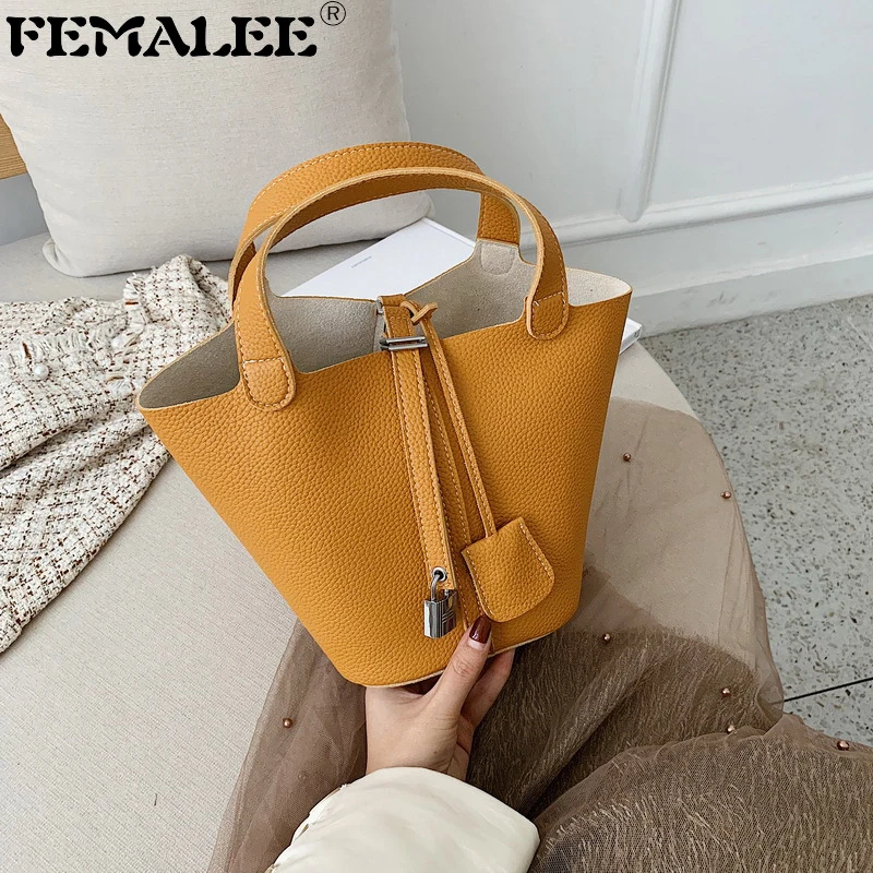 Large Retro Women Lichi Shoulder Bag Mother Handbags 2019 New Casual Travel Totes Contrast Composite Shopping Bags Bolsa Feminin
Large Retro Women Lichi Shoulder Bag Mother Handbags 2019 New Casual Travel Totes Contrast Composite Shopping Bags Bolsa Feminin