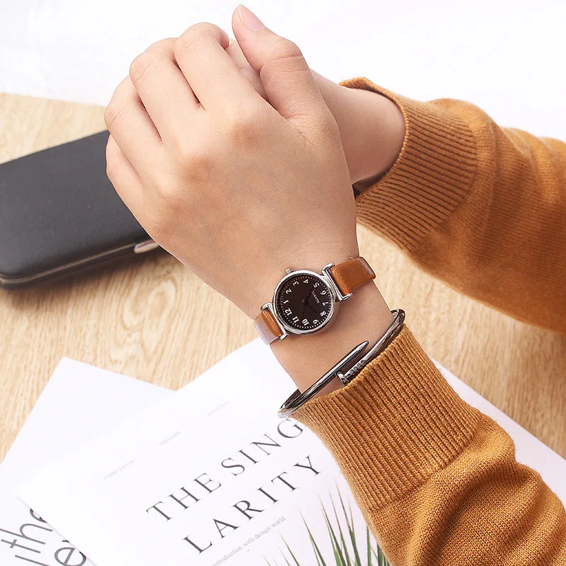 Leather Belt Thin Drawstring Small Dial Watch Student Korean-style Simple Cute Junior High School Hipster Versatile Fashion WOME
Leather Belt Thin Drawstring Small Dial Watch Student Korean-style Simple Cute Junior High School Hipster Versatile Fashion WOME
