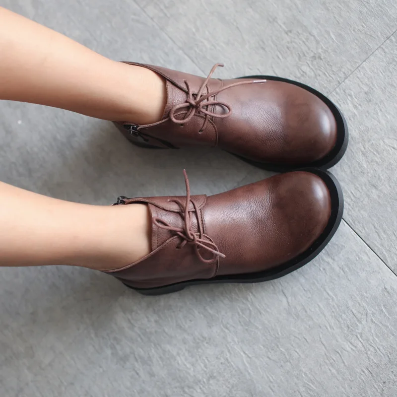 Tie-back women's boots fall/winter 2020 leather short boots women's round head flat bottom and bare boots single boots
Tie-back women's boots fall/winter 2020 leather short boots women's round head flat bottom and bare boots single boots