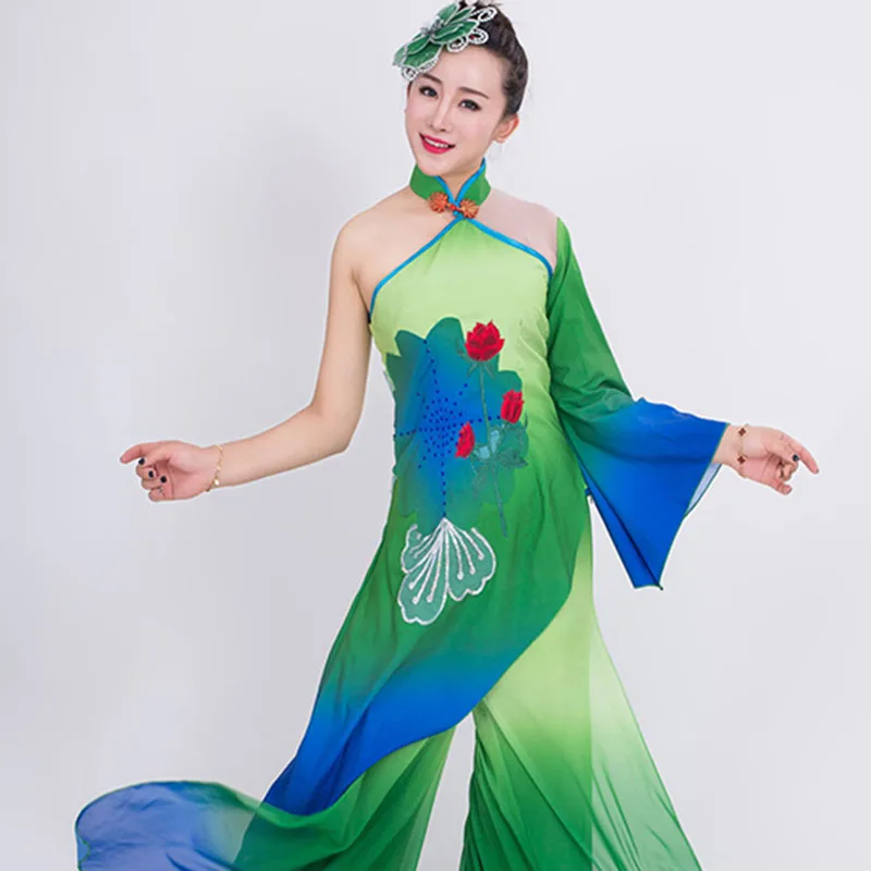 Chinese style Hanfu classical dance costume modern dance costume adult female Yangko clothing fan dance folk dance costume
Chinese style Hanfu classical dance costume modern dance costume adult female Yangko clothing fan dance folk dance costume