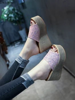 Summer New Fashion Sequins Slip Wedge Sandals Beach sandals.
Summer New Fashion Sequins Slip Wedge Sandals Beach sandals.