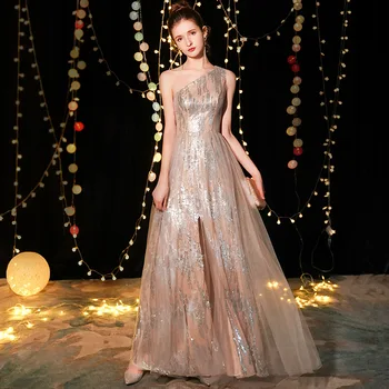 New Champagne A-line One Shoulder Evening Dresses 2020 Luxury Wedding Prom Gowns Sequined Specially Occasion Guest Party Dresses
New Champagne A-line One Shoulder Evening Dresses 2020 Luxury Wedding Prom Gowns Sequined Specially Occasion Guest Party Dresses