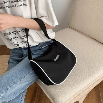 Casual Clutch Bags For Women Retro Nylon Handbag Small Hand Purse Fashion Mini Shoulder Bag Female Vintage Armpit Bag Waterproof
Casual Clutch Bags For Women Retro Nylon Handbag Small Hand Purse Fashion Mini Shoulder Bag Female Vintage Armpit Bag Waterproof