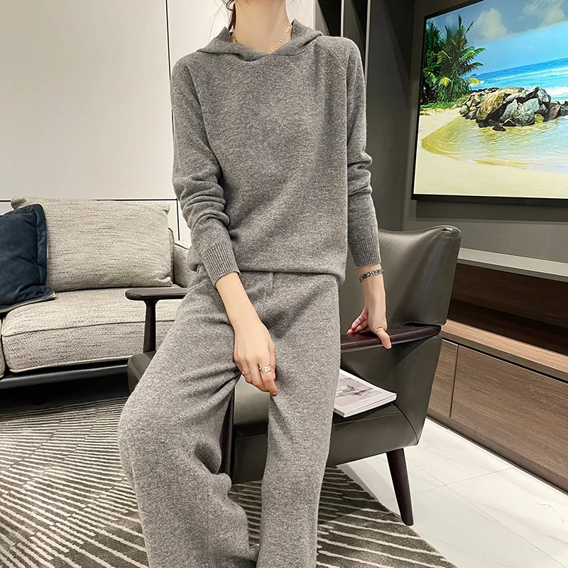 Cashmere Suit Ladies Hooded Collar Pullover Autumn and Winter 100% Pure Wool Two-piece Casual Knitted Plus Size Top Pants
Cashmere Suit Ladies Hooded Collar Pullover Autumn and Winter 100% Pure Wool Two-piece Casual Knitted Plus Size Top Pants