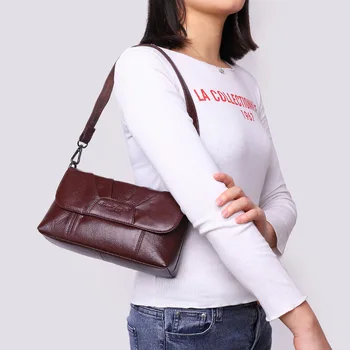 Lady Bag Genuine Leather Mini Shoulder Bag Handbag Shoulder Bag Middle-aged Mommy Bag
Lady Bag Genuine Leather Mini Shoulder Bag Handbag Shoulder Bag Middle-aged Mommy Bag