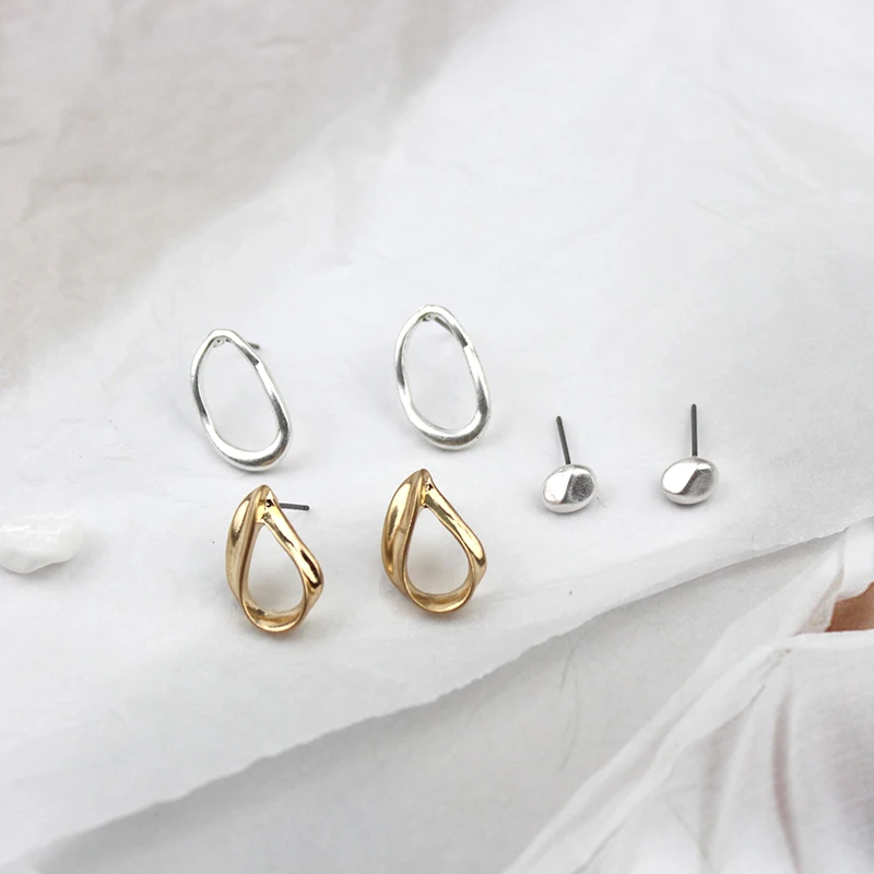 2019 Korean Irregular Circle Hollow Waterdrop Retro Earrings Oval Wave Twist Metal Stud Earrings for Women Gifts Party
2019 Korean Irregular Circle Hollow Waterdrop Retro Earrings Oval Wave Twist Metal Stud Earrings for Women Gifts Party