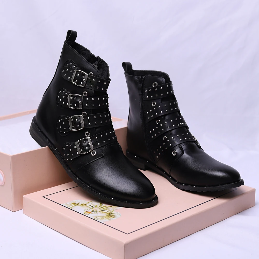 New Women's Leather Boots Ankle Motorcycle Rivets Women boots Fashion shoes Women Autumn Winter Punk boots Shoes
New Women's Leather Boots Ankle Motorcycle Rivets Women boots Fashion shoes Women Autumn Winter Punk boots Shoes