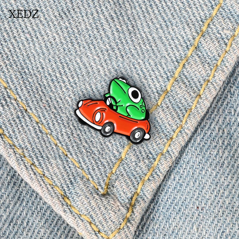 XEDZ New creative fun green frog driving brooch frog prince driving red car brooch cartoon children backpack animal frog glazed
XEDZ New creative fun green frog driving brooch frog prince driving red car brooch cartoon children backpack animal frog glazed