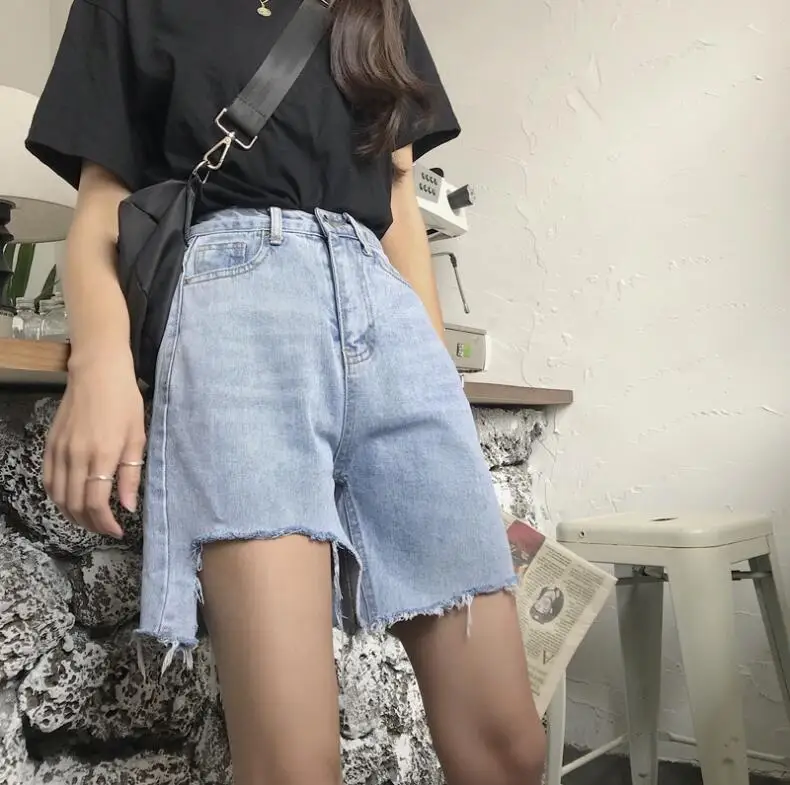 Blue Vintage Summer Five Points Jeans Shorts Female Personality High Waist Washed Loose Hot Jeans Fashion Straight Denim Shorts
Blue Vintage Summer Five Points Jeans Shorts Female Personality High Waist Washed Loose Hot Jeans Fashion Straight Denim Shorts