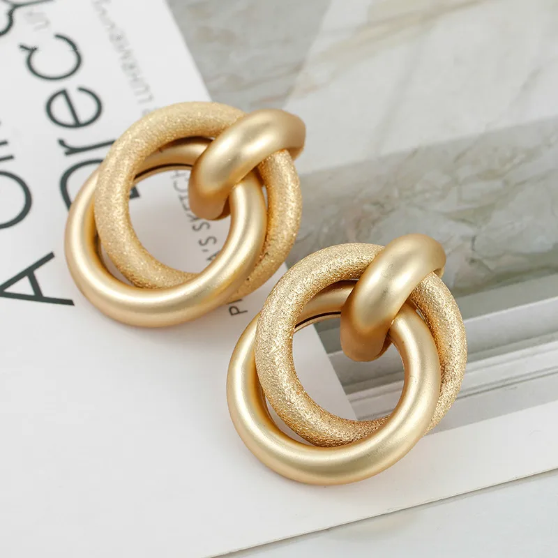 Fashion Simple Big Alloy Dumb Gold Drop Earrings For Women Female Geometric Trendy Earrings Vintage Jewelry Decoration
Fashion Simple Big Alloy Dumb Gold Drop Earrings For Women Female Geometric Trendy Earrings Vintage Jewelry Decoration