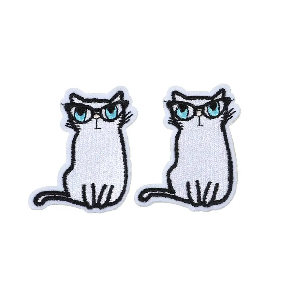 White Cute Cat Appliqued Patches Iron-on Transfer for Clothing Embroidery Cloth stickers Garment Accessory 6.2cm x4.6cm, 2 PCs
White Cute Cat Appliqued Patches Iron-on Transfer for Clothing Embroidery Cloth stickers Garment Accessory 6.2cm x4.6cm, 2 PCs