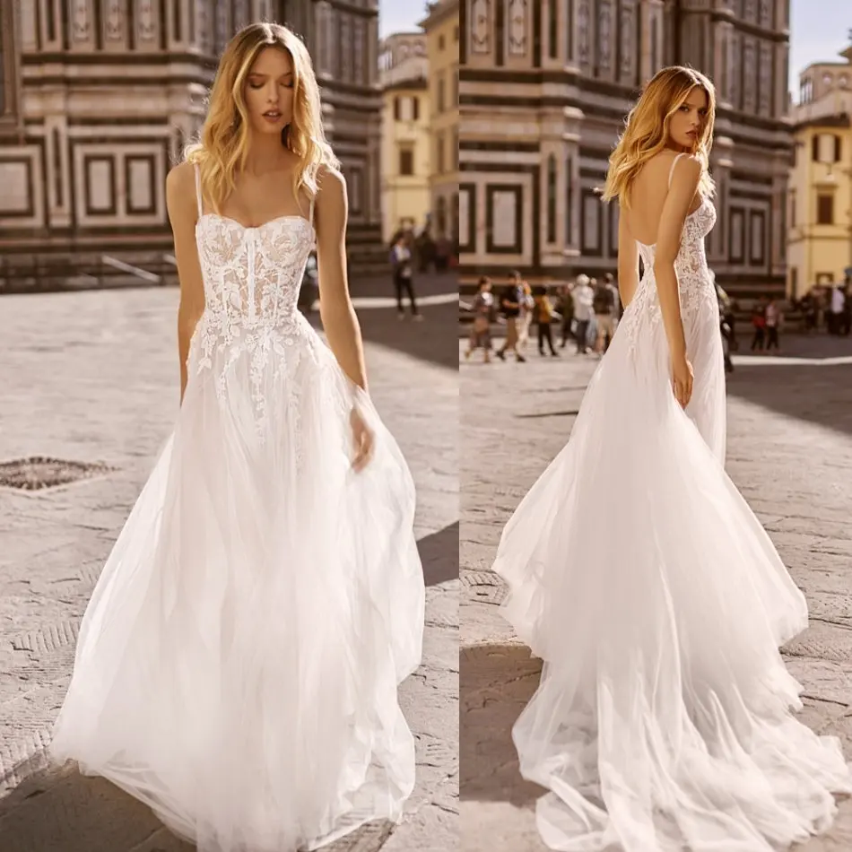 Stylish 2020 Wedding Dresses Lace Appliqued Beach Boho Spaghetti Sweetheart Tulle A Line Bridal Gowns Vestido De Novia
Stylish 2020 Wedding Dresses Lace Appliqued Beach Boho Spaghetti Sweetheart Tulle A Line Bridal Gowns Vestido De Novia