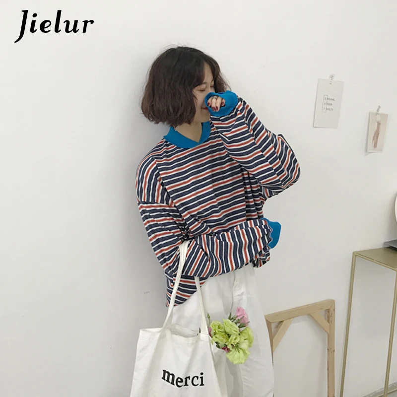Jielur Autumn New Stripe T Shirt Women Long Sleeve 2019 Blue Femme Tee Tops Loose T-Shirt Basic Hipster Ladies Tshirt 2 Colors
Jielur Autumn New Stripe T Shirt Women Long Sleeve 2019 Blue Femme Tee Tops Loose T-Shirt Basic Hipster Ladies Tshirt 2 Colors