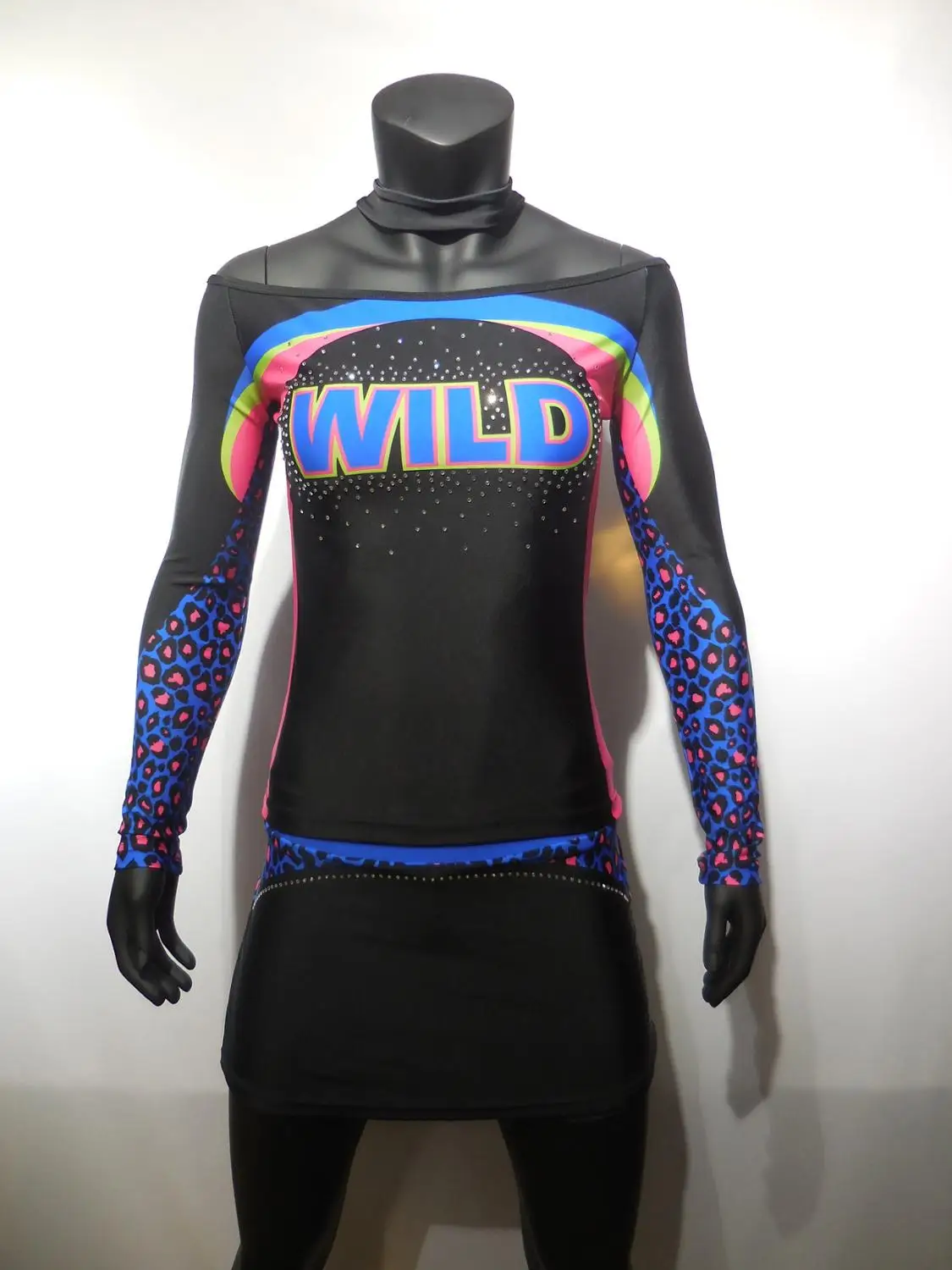 Black Color High Quality Cheap Price Full Length Rhinestone Cheerleading Uniform Set
Black Color High Quality Cheap Price Full Length Rhinestone Cheerleading Uniform Set