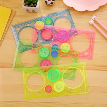 1 pcs Painting Ruler Four-Color Transparent Million Flower Ruler Drawing Template Ruler Versatile Ruler For Children School Kids
1 pcs Painting Ruler Four-Color Transparent Million Flower Ruler Drawing Template Ruler Versatile Ruler For Children School Kids