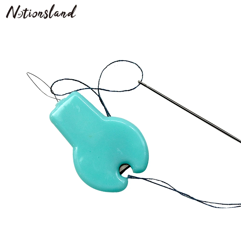3pcs Multi-function Sewing Needle Threader with Knife Thread Cutter DIY Needlework Sewing Tool Random Color
3pcs Multi-function Sewing Needle Threader with Knife Thread Cutter DIY Needlework Sewing Tool Random Color