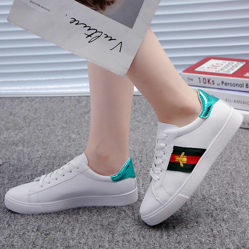 2019 autumn bee embroidery white shoes women's net red flat bottom wild casual shoes students white shoes
2019 autumn bee embroidery white shoes women's net red flat bottom wild casual shoes students white shoes
