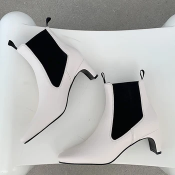 Fashion INS Winter Women Thick Heels Sock Boots White High Heels Stretch Leather Boots Designer Yarn Elastic Ankle Boots Shoes
Fashion INS Winter Women Thick Heels Sock Boots White High Heels Stretch Leather Boots Designer Yarn Elastic Ankle Boots Shoes