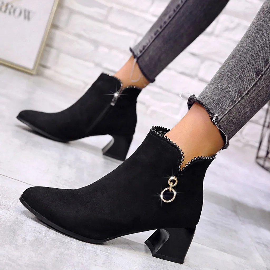 2019 Chic Summer Women Shoes Retro High Heel Ankle Boots Female Block Mid Heels Casual Botas Mujer Booties Feminina Plus Size 40
2019 Chic Summer Women Shoes Retro High Heel Ankle Boots Female Block Mid Heels Casual Botas Mujer Booties Feminina Plus Size 40